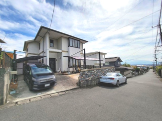 【外観】 | 甲斐市牛句 H2年築積水ハウス施工の軽量鉄骨造 中古戸建 | 甲斐市牛句 H2年築積水ハウス施工の軽量鉄骨造 中古戸建