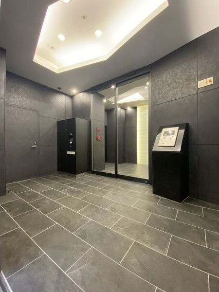 CITY SPIRE難波サウスタワーのエントランス