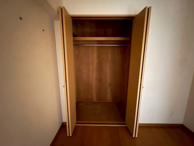 シャングリア丸太の収納