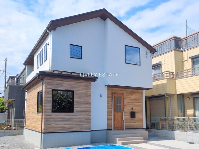 越谷市大字大林 新築分譲住宅の外観