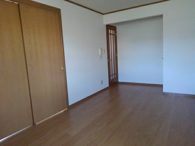 クレールの居間・リビング|１１．５帖のリビングルームになります＊