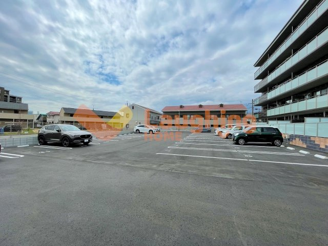 GRAN GRACE久留米南１の駐車場|※同施工会社類似物件の写真です