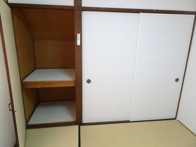 大野町相羽戸建の収納