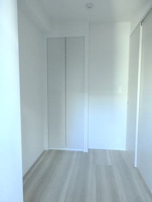 【洋室】 | ルジェンテ早稲田 | 共用部はホテルライクな内廊下設計