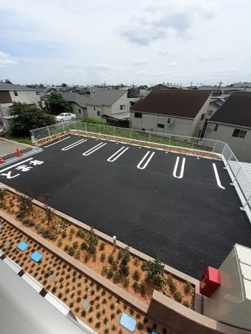 ドゥ　ボヌールⅡの駐車場|カースペースがあります