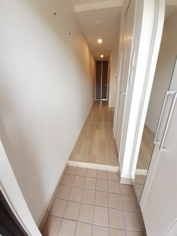 ドゥ　ボヌールⅡの玄関|シンプルで使いやすい玄関です