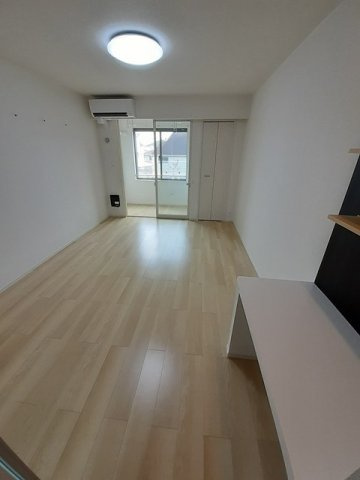 ドゥ　ボヌールⅡの居間・リビング|おしゃれなリビングです