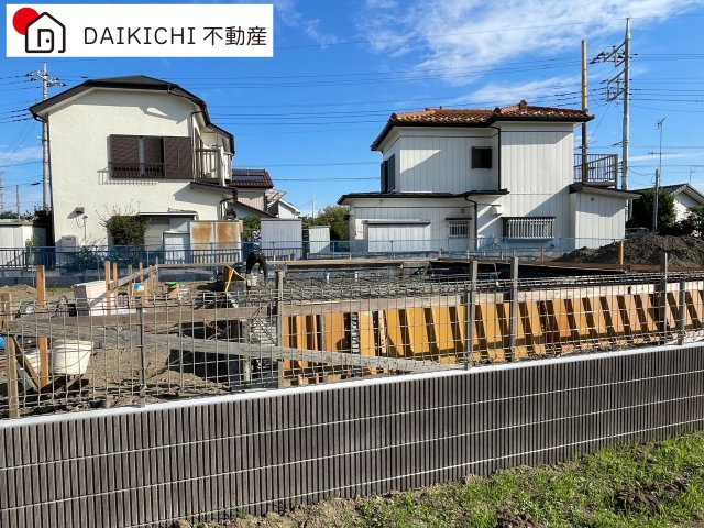 【前面道路含む現地写真】 | 児玉郡上里町第58期　ワイウッドコート　新築戸建　全2棟　2号棟 | 2号棟　10/20撮影