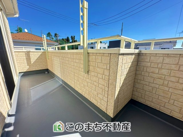 いろどりアイタウン宇都宮市野沢町23-P1　9号棟のバルコニー|"南向きバルコニーがございます！
陽当りが確保されておりますので洗濯物も速乾です！"
