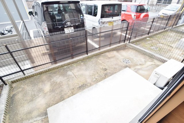 ソレーユ西船のバルコニー|広々テラス