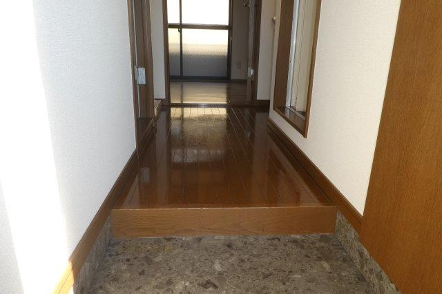 プリメール老松の玄関