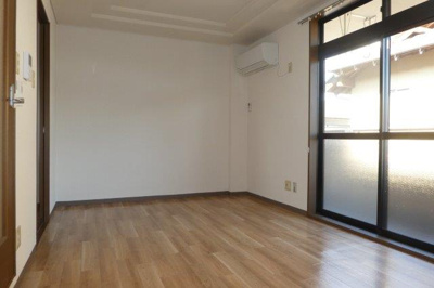 【居間・リビング】 | プリメール老松 | 洋室