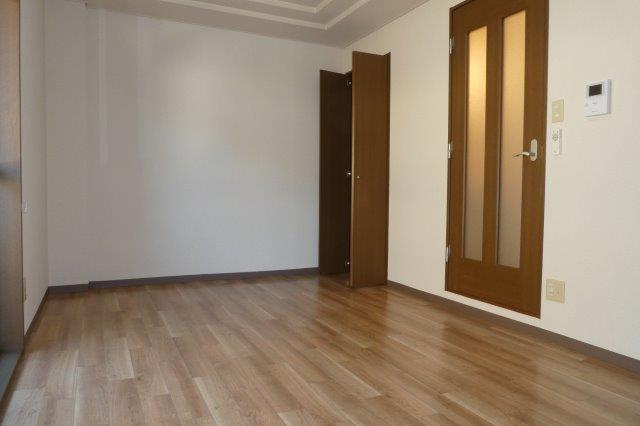 プリメール老松の寝室|洋室