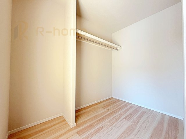 牛久市南18期　新築戸建て　1号棟の収納|人気のウォークインクローゼット！アウター類はもちろん、季節ものや寝具も収納できます！