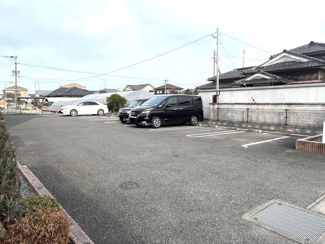 Ｊ－ＷＩＳＨの駐車場