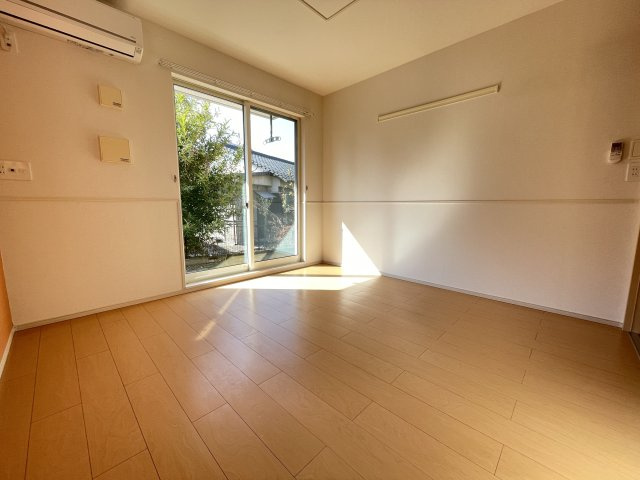 Ｊ－ＷＩＳＨの内装