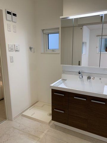 神戸市西区伊川谷町有瀬　一戸建ての洗面所