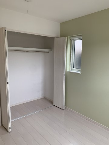 神戸市西区伊川谷町有瀬　一戸建ての洋室