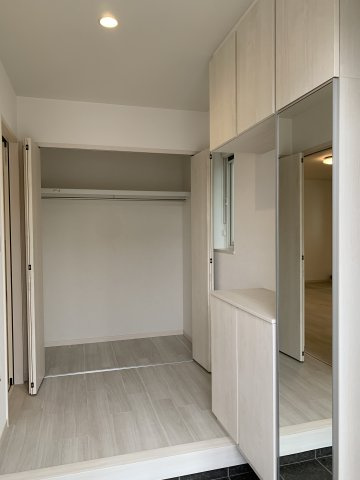 神戸市西区伊川谷町有瀬　一戸建ての玄関