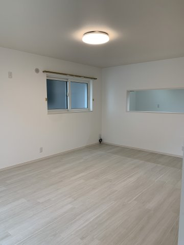 神戸市西区伊川谷町有瀬　一戸建ての洋室