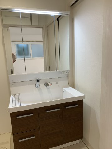 神戸市西区伊川谷町有瀬　一戸建ての独立洗面台