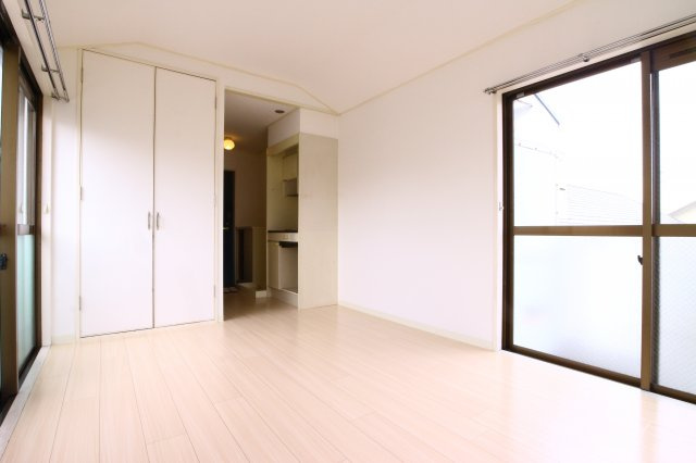 ダイドーメゾン垂水の居間・リビング