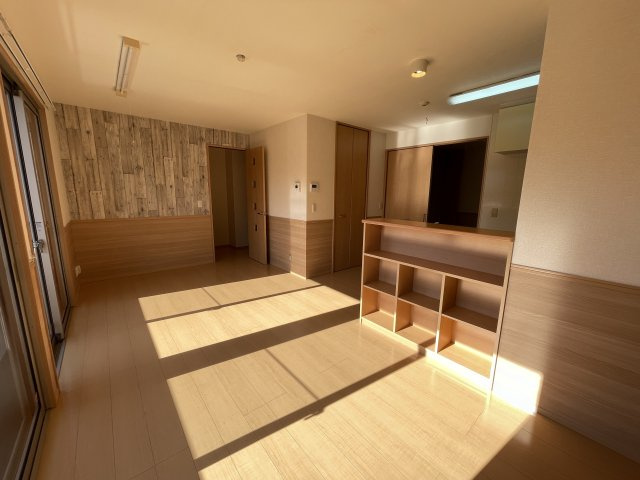 ディアコートⅠ（桜丘2丁目）の居間・リビング|LDK約13.1帖