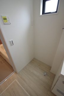 【ランドリースペース】 | 【仲介手数料無料！！】稲城市平尾2丁目　新築戸建て（全1棟）1号棟　7499万円