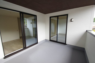 【バルコニー】 | 【仲介手数料無料！！】稲城市平尾2丁目　新築戸建て（全1棟）1号棟　7499万円