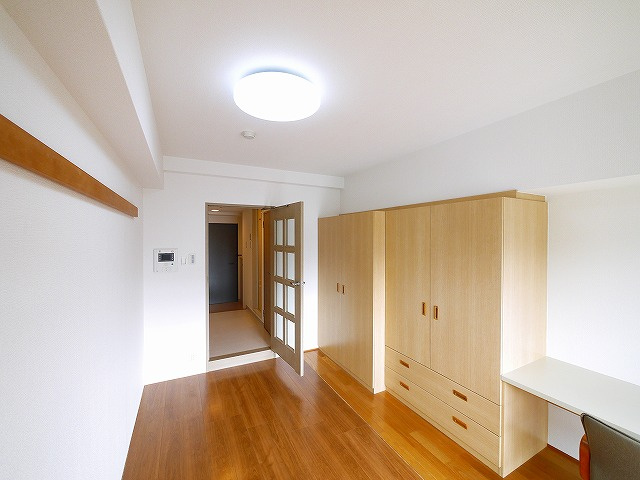 アーバンエース新大宮パルの居間・リビング|使いやすいリビングです