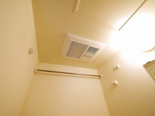 アーバンエース新大宮パルの設備|浴室乾燥機です