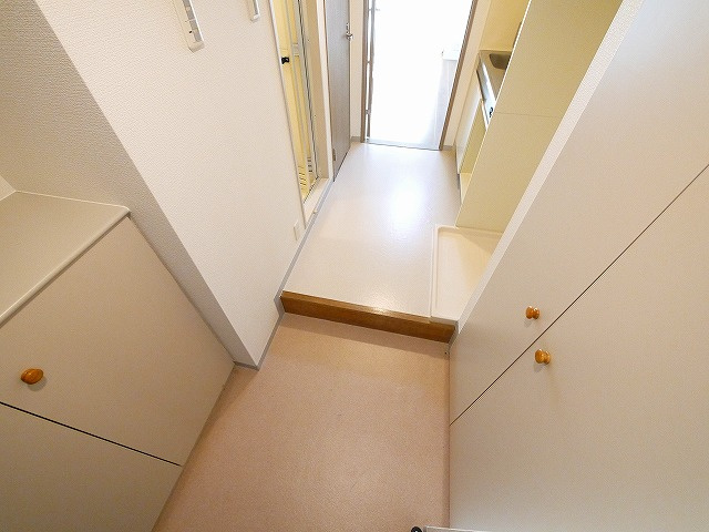 アーバンエース新大宮パルの玄関|ゆったりとした玄関です