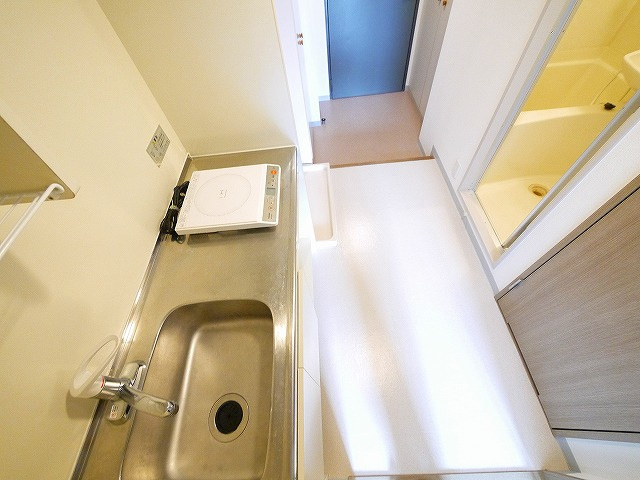 アーバンエース新大宮パルのキッチン|きれいなキッチンです