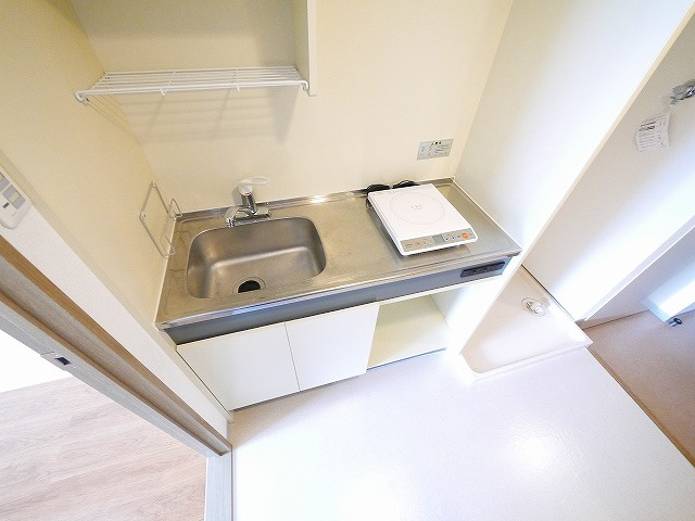 アーバンエース新大宮パルのキッチン|きれいなキッチンです