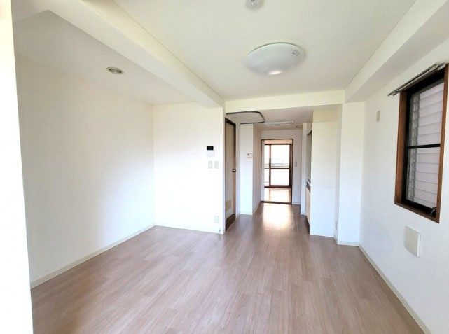 【居間・リビング】