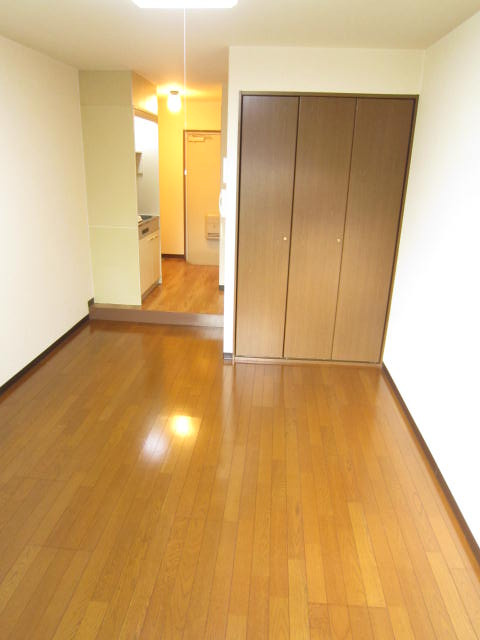 グロリアハイツの洋室