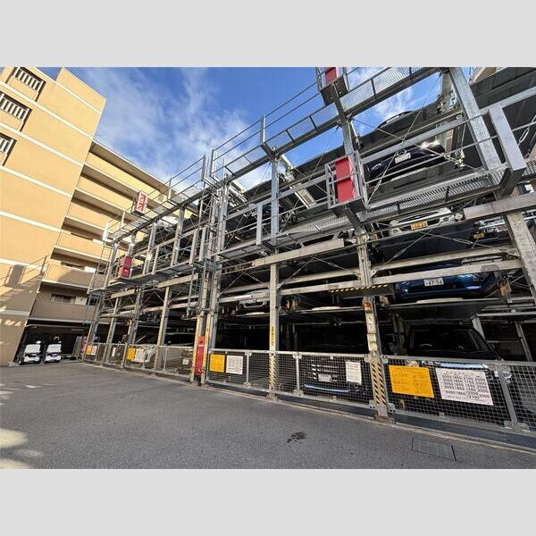 パデシオン京都七条の駐車場