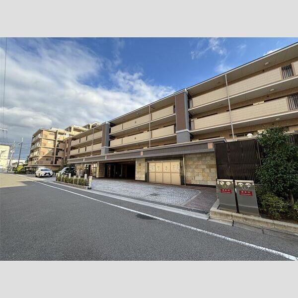 パデシオン京都七条の外観