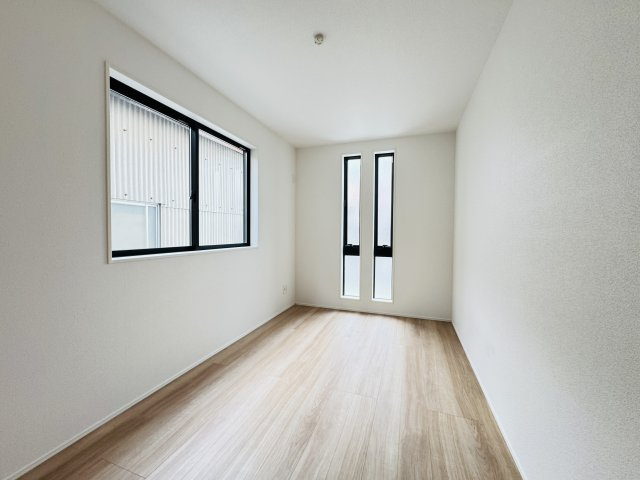 【洋室】 | 三郷市彦川戸１丁目新築戸建（彦川戸２期） | 1F6.12帖洋室