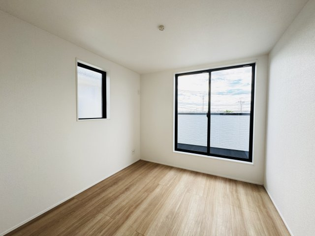 【子供部屋】 | 三郷市彦川戸１丁目新築戸建（彦川戸２期） | 5.25帖洋室