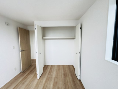 【収納】 | 三郷市彦川戸１丁目新築戸建（彦川戸２期） | 5.25帖洋室収納