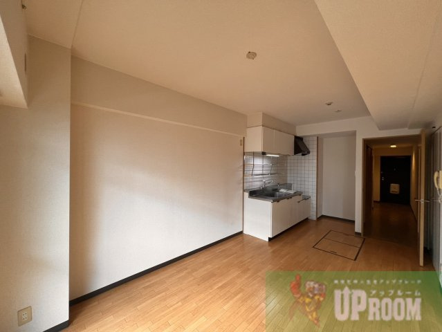 名古屋市北区西味鋺３丁目のアパートの居間・リビング