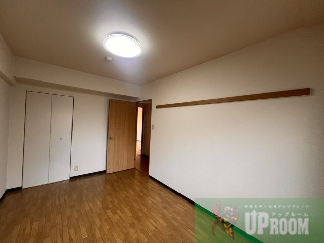 名古屋市北区西味鋺３丁目のアパートの居間・リビング