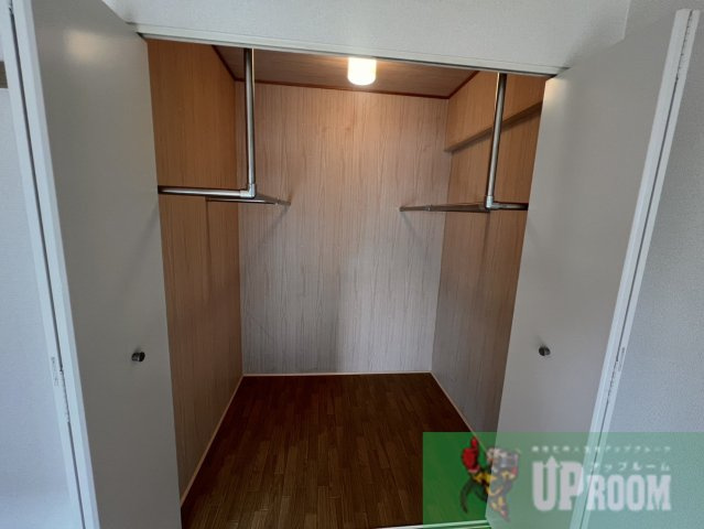 名古屋市北区西味鋺３丁目のアパートの収納