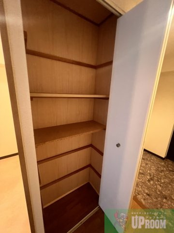 名古屋市北区西味鋺３丁目のアパートの収納