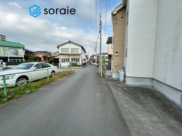 入間市豊岡2丁目　中古戸建ての前面道路含む現地写真|12月2日撮影