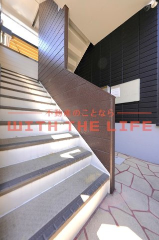 ヴィラージュⅠ【キャッシュ対象物件】のエントランス|毎日通るエントランスはこのようになっています