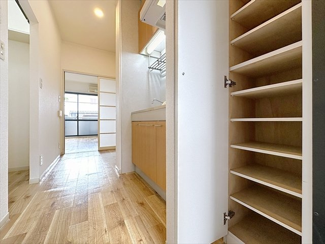 ロジュマン湘南の玄関