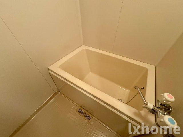 タウニー北春日丘 C棟の浴室