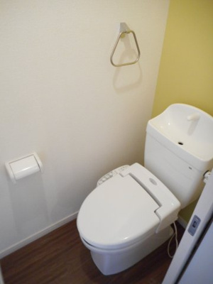 【トイレ】 | エステシア | ゆったりとした空間のトイレです